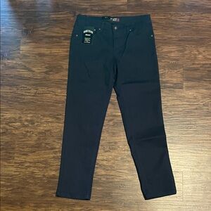 Marco Dark Blue Straight-Leg Jeans. Size 32 X 30. NWT, Retail $70